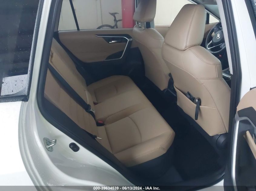 2022 Toyota Rav4 Hybrid Xle Premium VIN: JTMB6RFVXND070300 Lot: 39634539