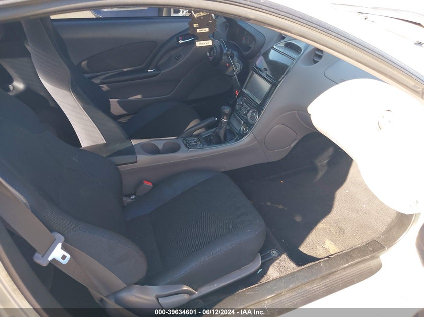 2000 Toyota Celica Gt VIN: JTDDR32T3Y0052296 Lot: 39634601