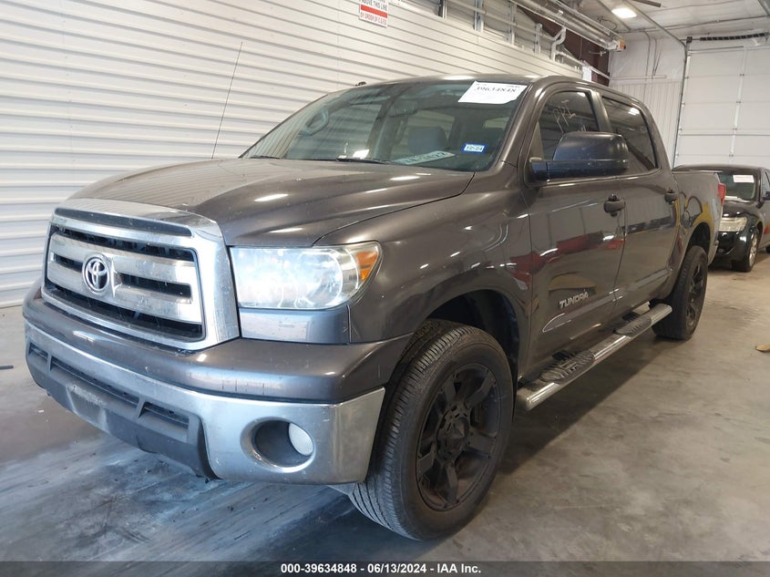 2013 TOYOTA TUNDRA CREWMAX SR5 - 5TFEM5F16DX059364