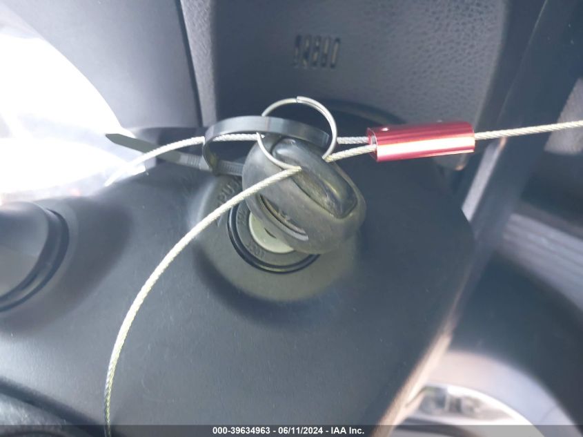 2015 Toyota Corolla Le VIN: 5YFBURHE1FP257152 Lot: 39634963