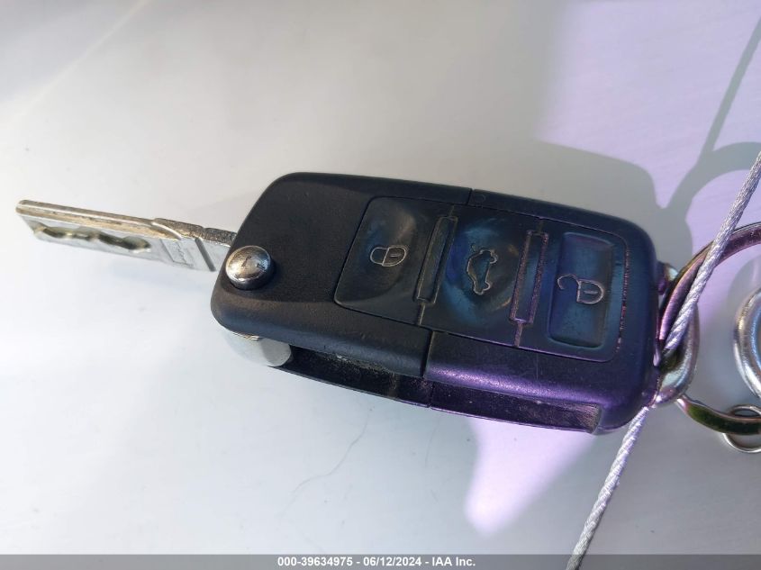 2001 Volkswagen New Beetle Glx VIN: 3VWDD21CO1M457980 Lot: 39634975