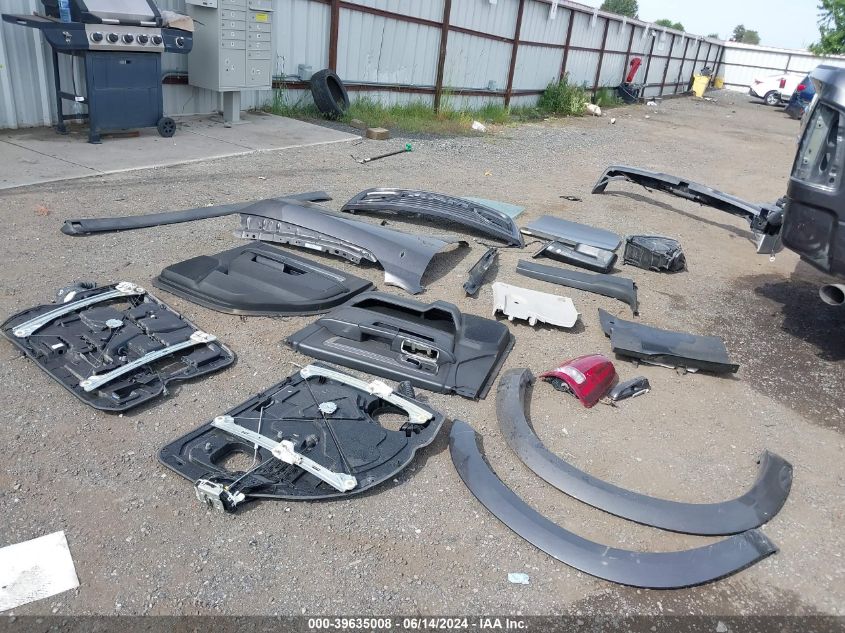 2018 Ram 2500 Laramie Mega Cab 4X4 6'4 Box VIN: 3C6UR5NL7JG322727 Lot: 39635008