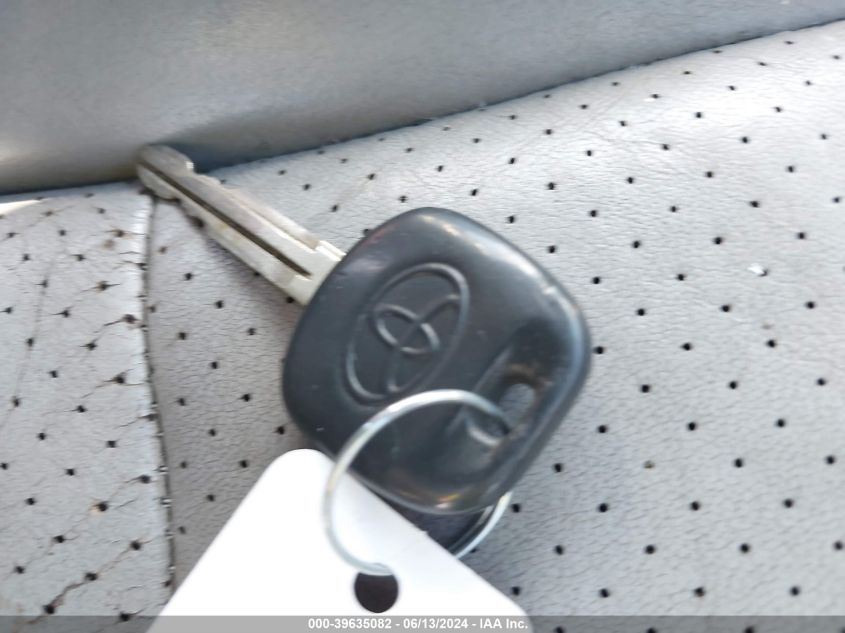 2005 Toyota Highlander Limited V6 VIN: JTEEP21A850091560 Lot: 39635082