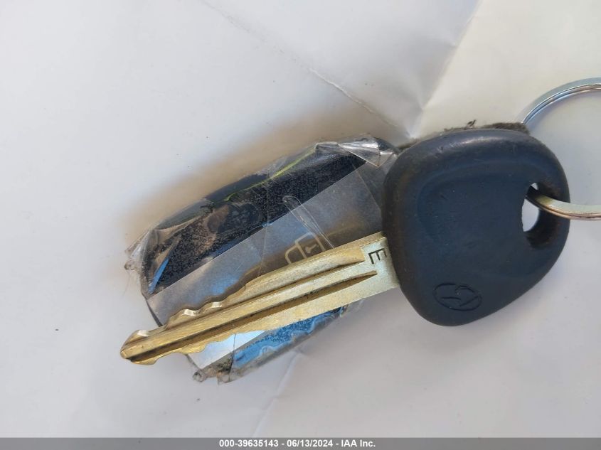 2002 Hyundai Santa Fe Gls/Lx VIN: KM8SC73D92U195224 Lot: 39635143