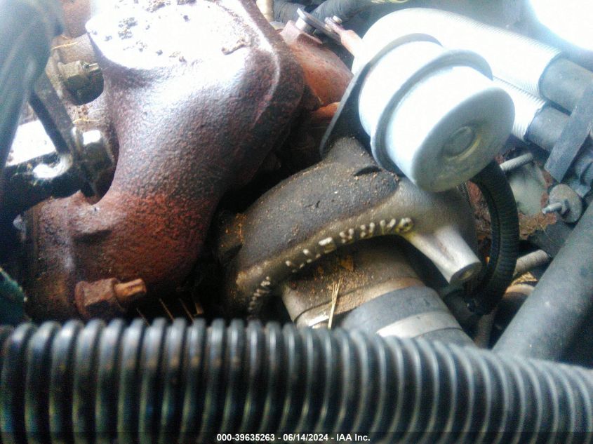 2005 Ford Focus Zx3 VIN: 3FAHP31N35R106885 Lot: 39635263