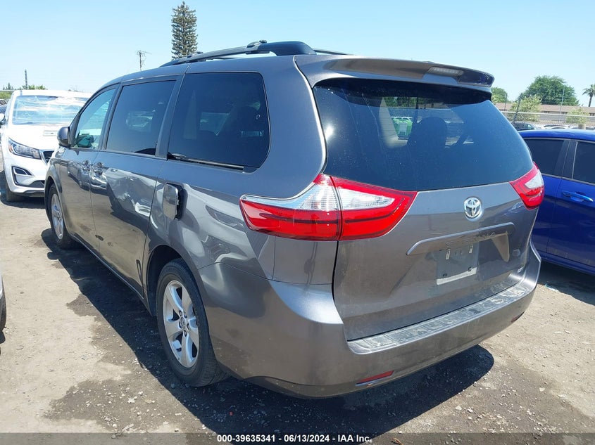 VIN 5TDKZ3DC5HS876463 2017 TOYOTA SIENNA LE 8 PASSENGER