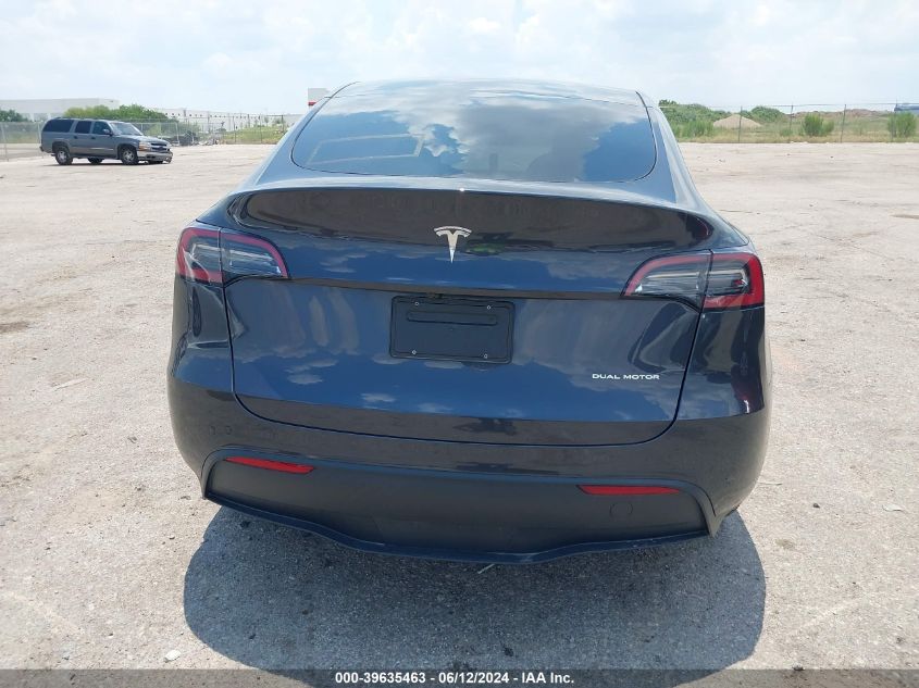 2024 Tesla Model Y Long Range Dual Motor All-Wheel Drive VIN: 7SAYGAEE8RF030910 Lot: 39635463