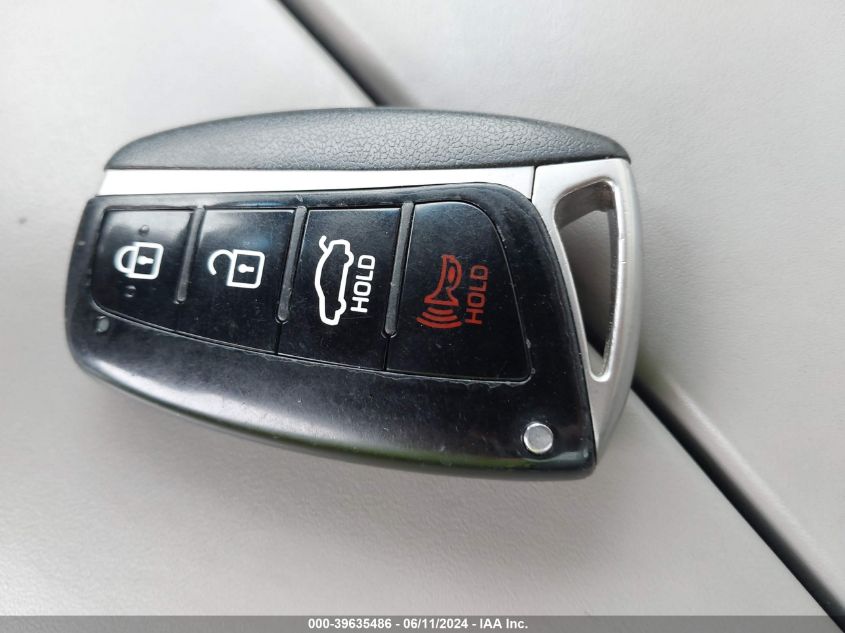 2015 Hyundai Genesis 3.8 VIN: KMHGN4JE7FU099656 Lot: 39635486