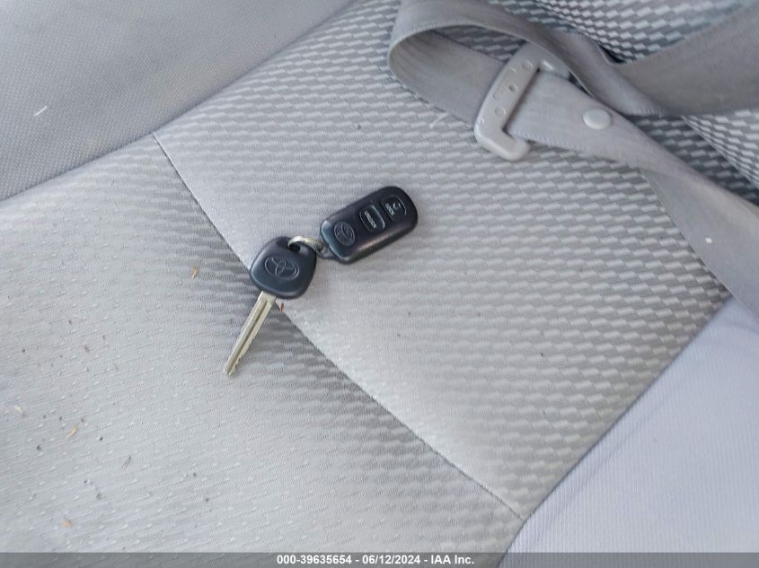 2005 Toyota Highlander V6 VIN: JTEEP21A150117416 Lot: 39635654