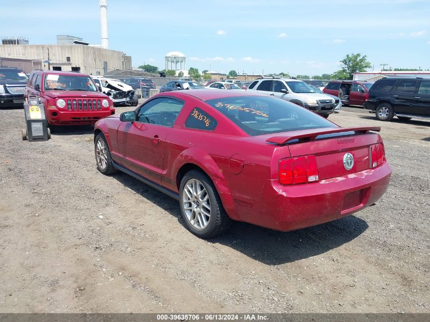 2005 Ford Mustang V6 Deluxe/V6 Premium VIN: 1ZVFT80N055162049 Lot: 39635706