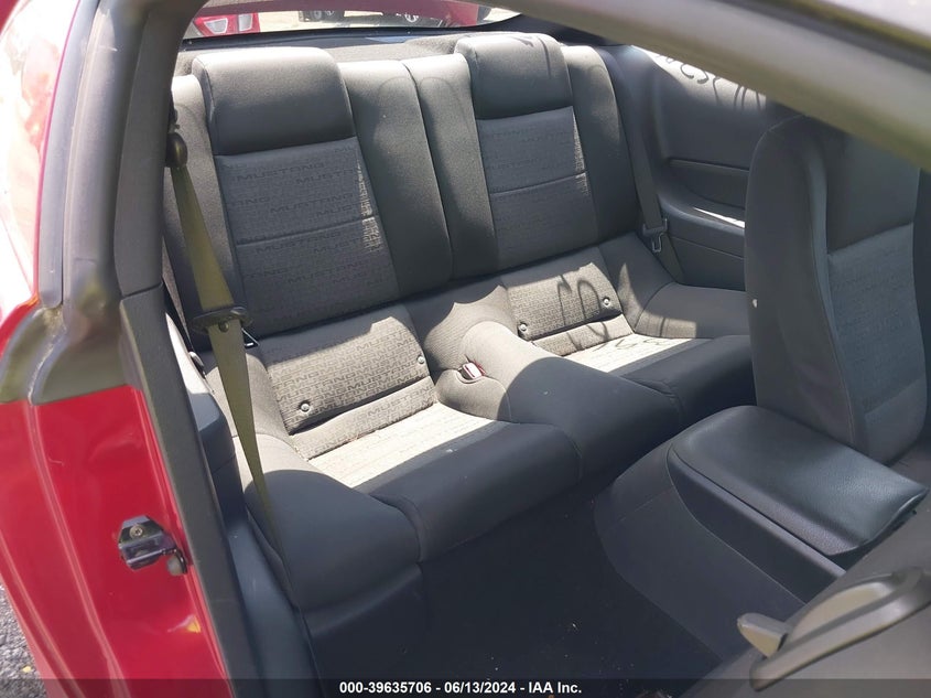 2005 Ford Mustang V6 Deluxe/V6 Premium VIN: 1ZVFT80N055162049 Lot: 39635706