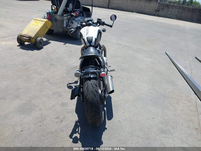 2018 TRIUMPH MOTORCYCLE BONNEVILLE BOBBER - SMTD42HL8JT859175