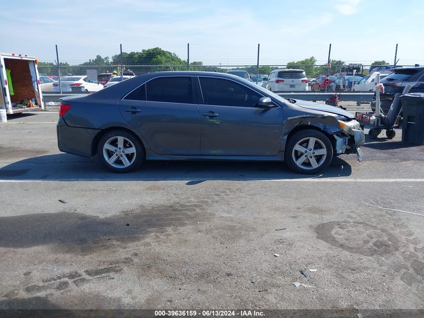 2012 Toyota Camry Se VIN: 2HGFG12638H518433 Lot: 39636159
