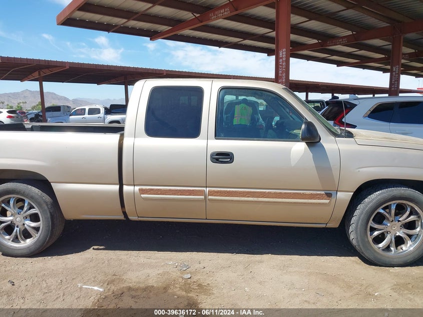 2004 Chevrolet Silverado C1500 VIN: 2GCEC19T341184988 Lot: 39636172