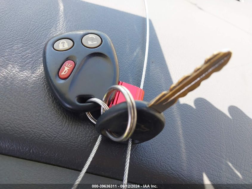 2003 Chevrolet Tahoe Z71 VIN: 1GNEK13T03R318638 Lot: 39636311