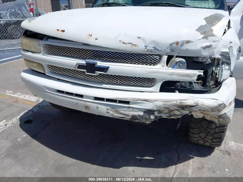 2003 Chevrolet Tahoe Z71 VIN: 1GNEK13T03R318638 Lot: 39636311