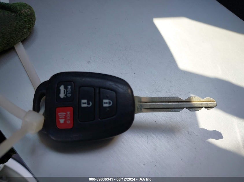 2014 TOYOTA COROLLA S PLUS - 2T1BURHE3EC118817