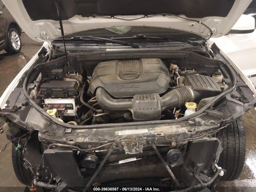 2011 Jeep Grand Cherokee Laredo VIN: 1J4RR4GG3BC738149 Lot: 39636567