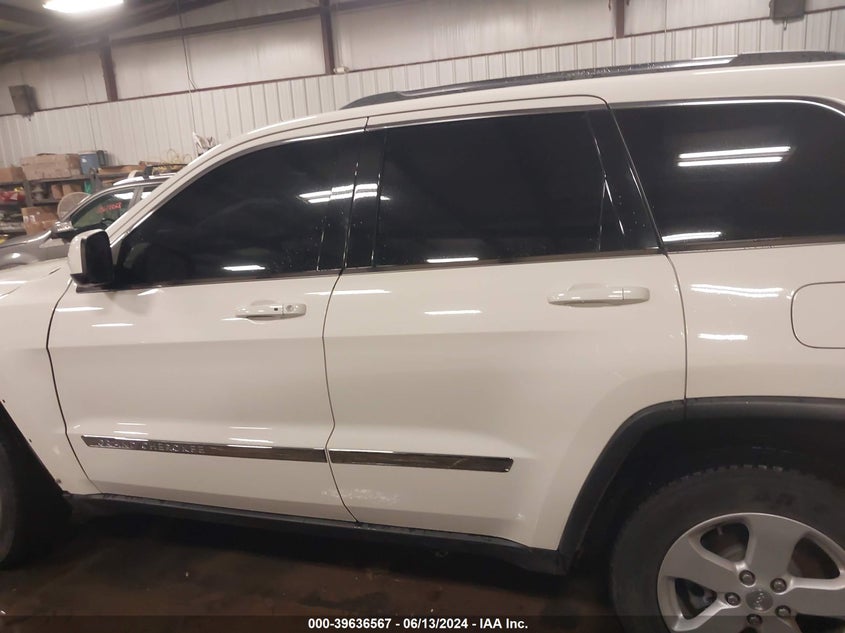 2011 Jeep Grand Cherokee Laredo VIN: 1J4RR4GG3BC738149 Lot: 39636567