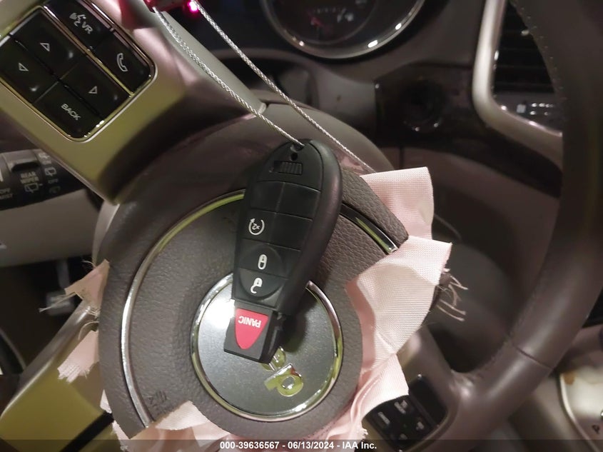 2011 Jeep Grand Cherokee Laredo VIN: 1J4RR4GG3BC738149 Lot: 39636567