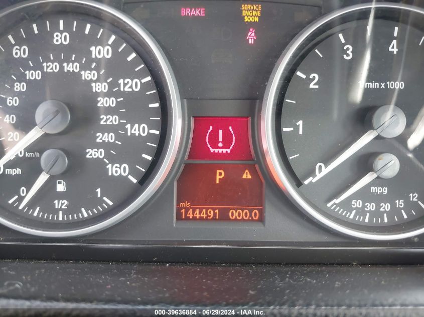 2007 BMW 328I VIN: WBAVA33537KX73438 Lot: 39636884