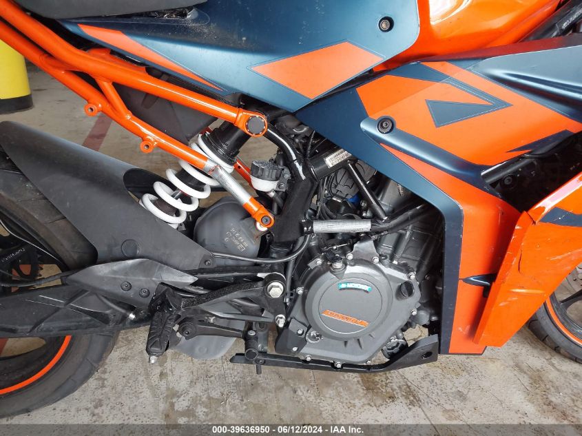 MD2JYJ40XNC216807 2022 Ktm 390 Rc