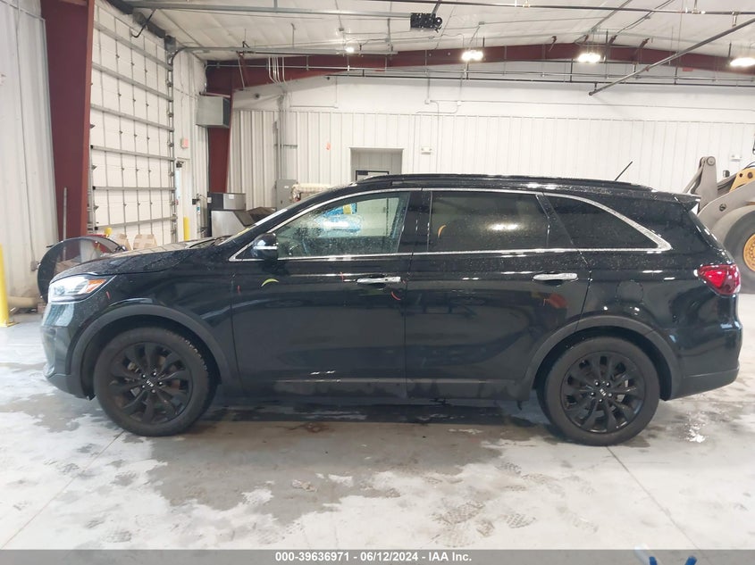 2020 Kia Sorento 3.3L S VIN: 5XYPG4A57LG695913 Lot: 39636971
