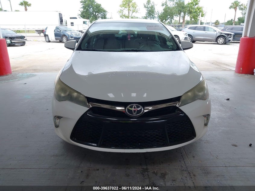2015 Toyota Camry Se VIN: 4T1BF1FK8FU481912 Lot: 39637022