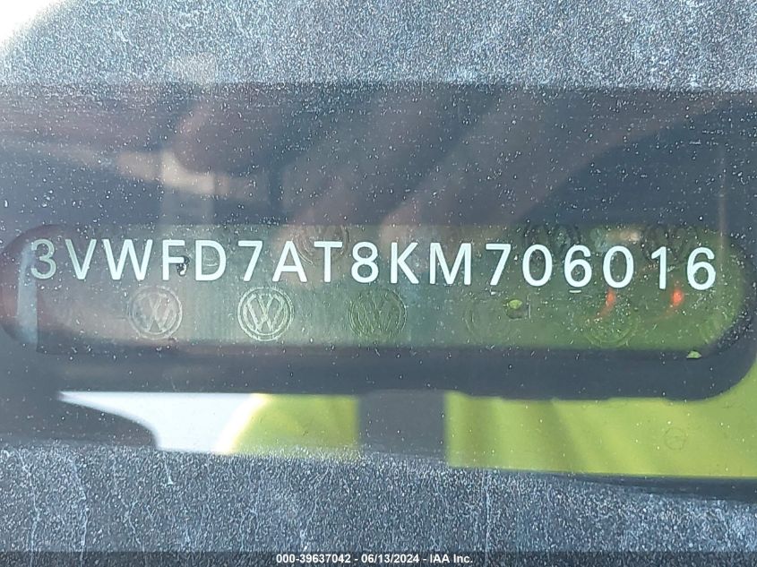 2019 Volkswagen Beetle 2.0T Final Edition Se/2.0T Final Edition Sel/2.0T S VIN: 3VWFD7AT8KM706016 Lot: 39637042