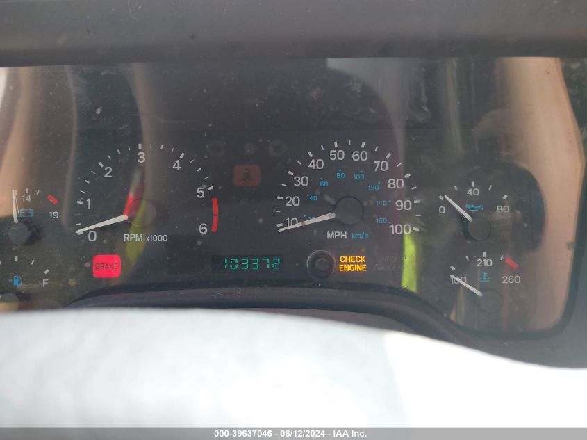 1998 Jeep Wrangler Sport VIN: 1J4FY19S2WP718513 Lot: 39637046