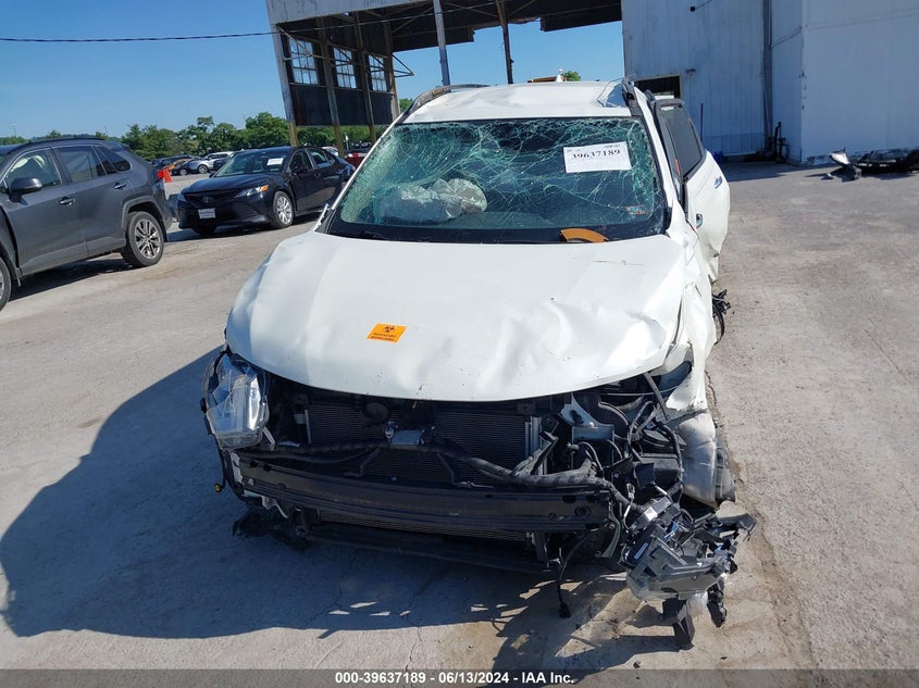 2018 Nissan Rogue Sv VIN: 5N1AT2MV2JC760780 Lot: 39637189