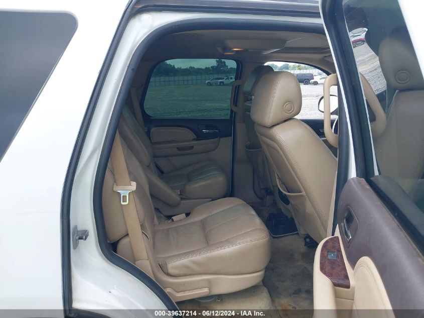 2007 GMC Yukon Denali VIN: 1GKFK638X7J390445 Lot: 39637214