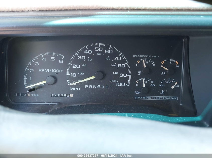 1999 Chevrolet Tahoe Lt VIN: 1GNEC13R0XJ454838 Lot: 39637397