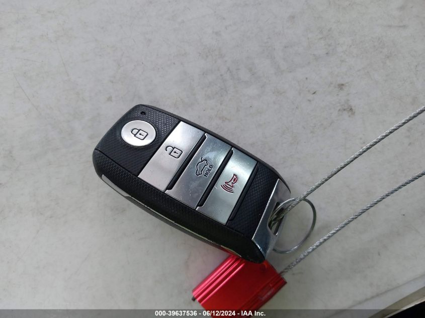 2016 Kia Optima Ex VIN: 5XXGU4L30GG115853 Lot: 39637536