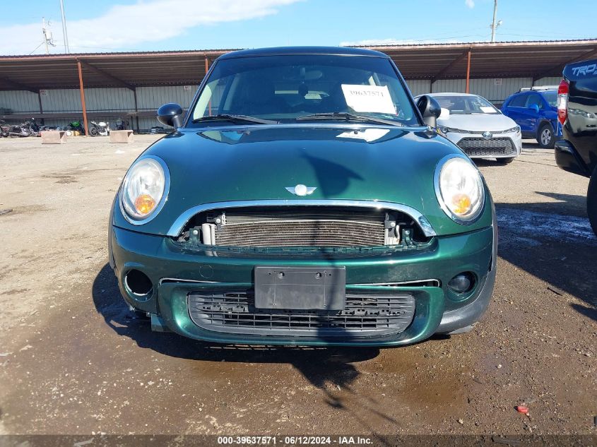 2011 Mini Cooper VIN: WMWSU3C58BT182373 Lot: 39637571