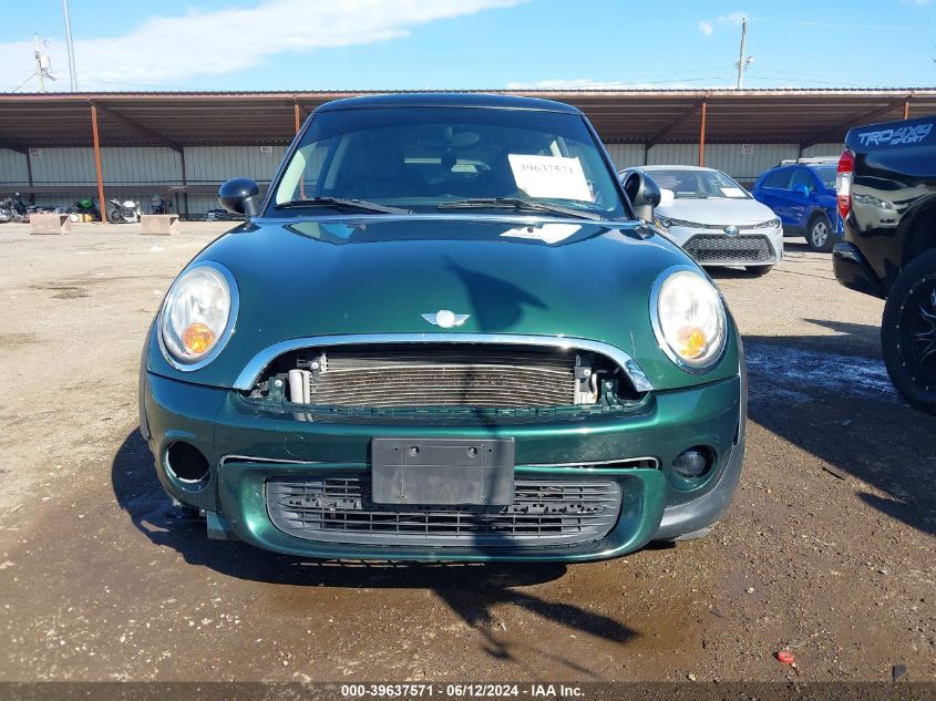 2011 Mini Cooper VIN: WMWSU3C58BT182373 Lot: 39637571