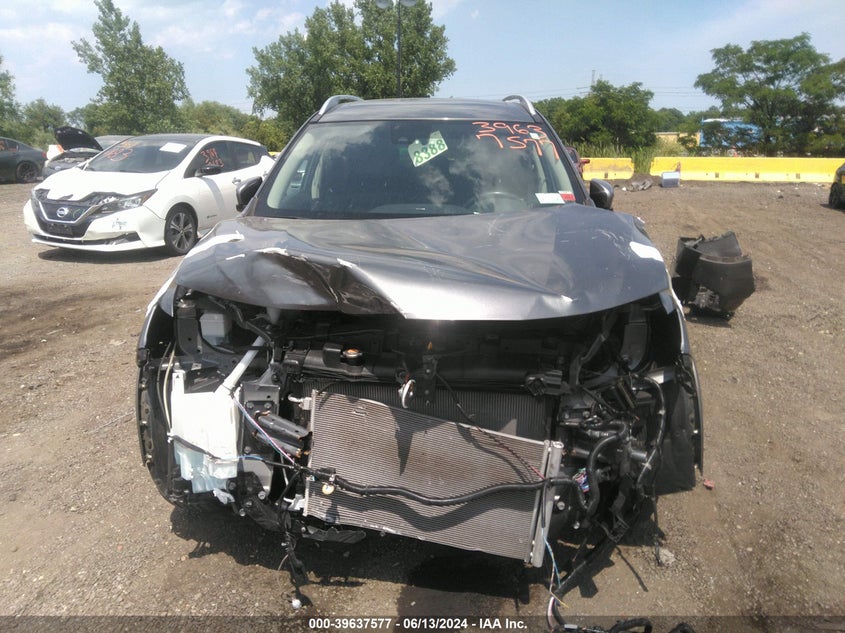 2018 Nissan Rogue Sl VIN: JN8AT2MV4JW310832 Lot: 39637577