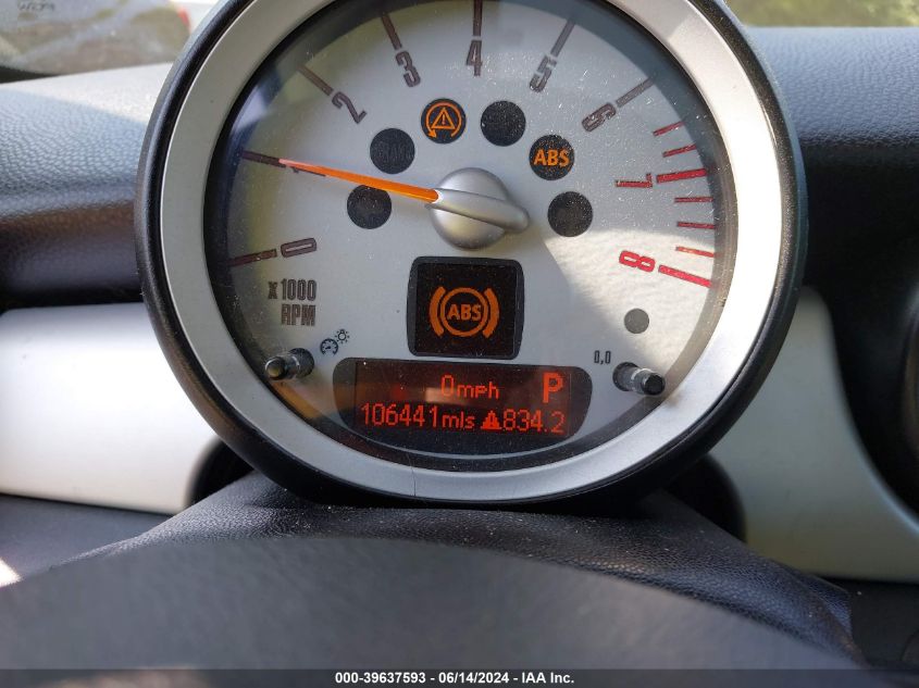 2010 Mini Cooper VIN: WMWMF3C51ATZ63253 Lot: 39637593