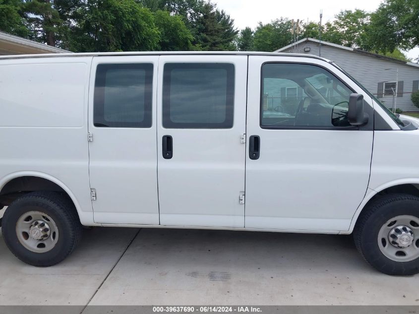 2017 Chevrolet Express 2500 Work Van VIN: 1GCWGAFF7H1136784 Lot: 39637690