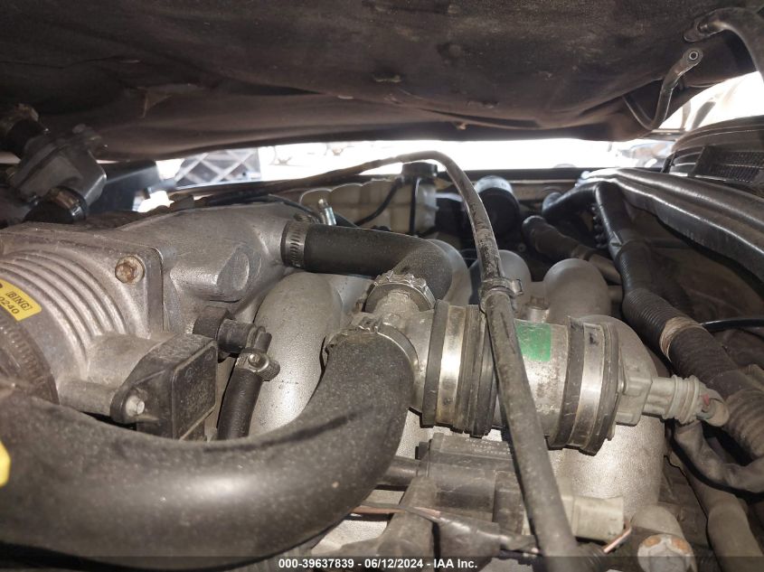 2004 Land Rover Discovery Se VIN: SALTW194X4A864795 Lot: 39637839