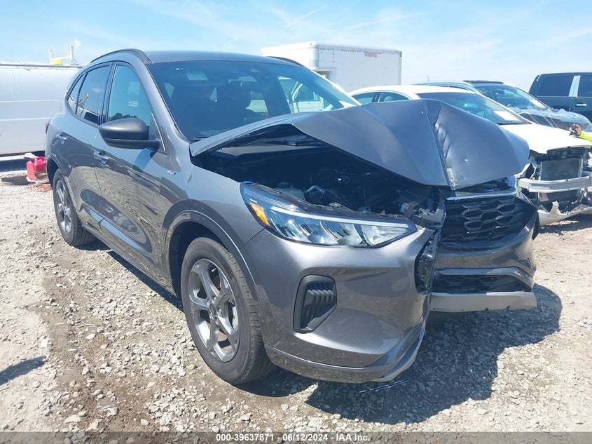 2023 FORD ESCAPE  (VIN: 1FMCU0MN8PUA72523)
