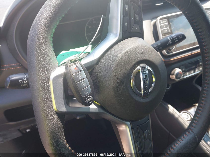 VIN 3N1CP5DV4LL541008 2020 NISSAN KICKS SR