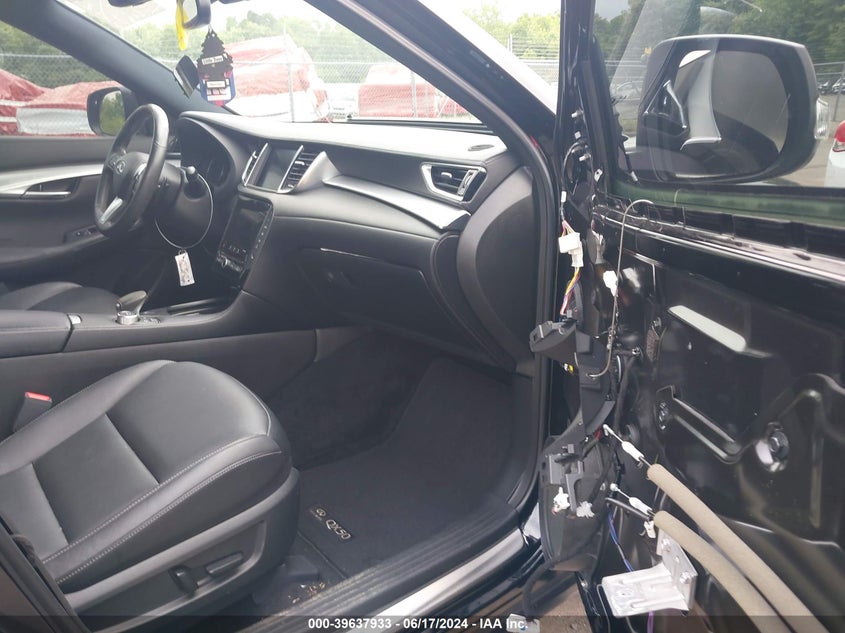 2020 Infiniti Qx50 Essential Awd VIN: 3PCAJ5M37LF110875 Lot: 39637933