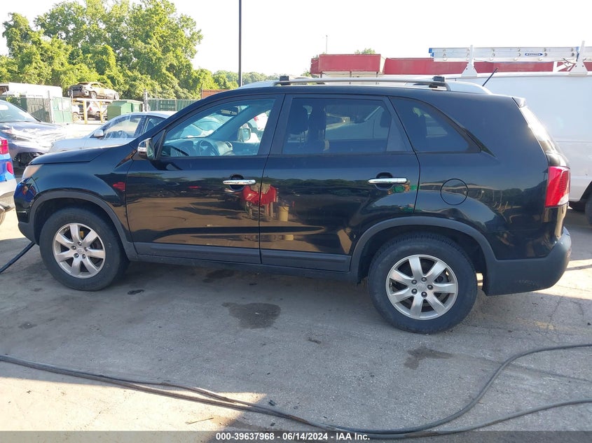 2011 Kia Sorento Lx VIN: 5XYKT3A12BG187117 Lot: 39637968