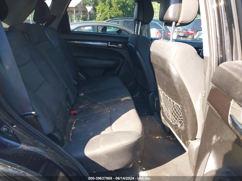 2011 Kia Sorento Lx VIN: 5XYKT3A12BG187117 Lot: 39637968