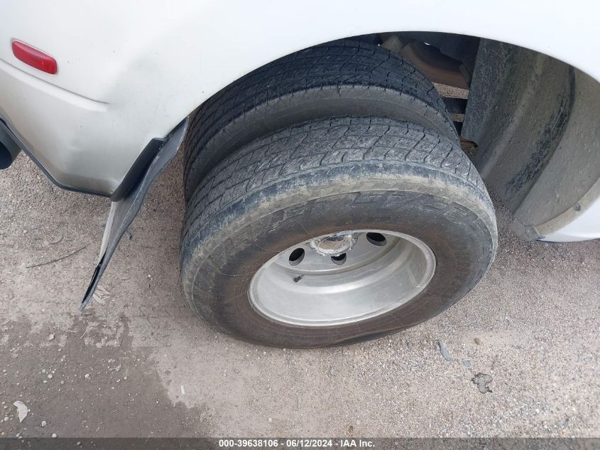 2017 Ram 3500 Tradesman 4X4 8' Box VIN: 3C63RRGL3HG546149 Lot: 39638106