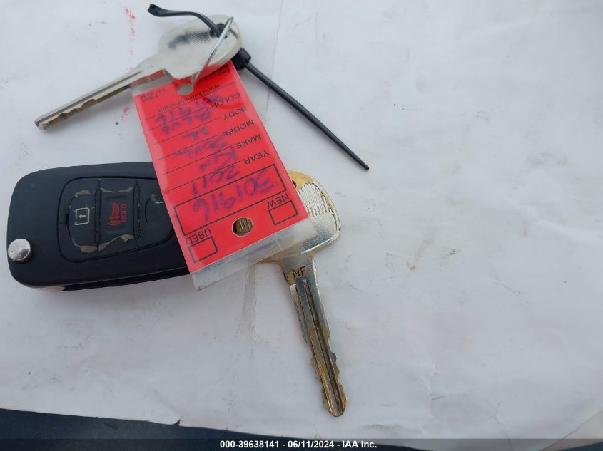 2011 Kia Soul + VIN: KNDJT2A27B7301916 Lot: 39638141