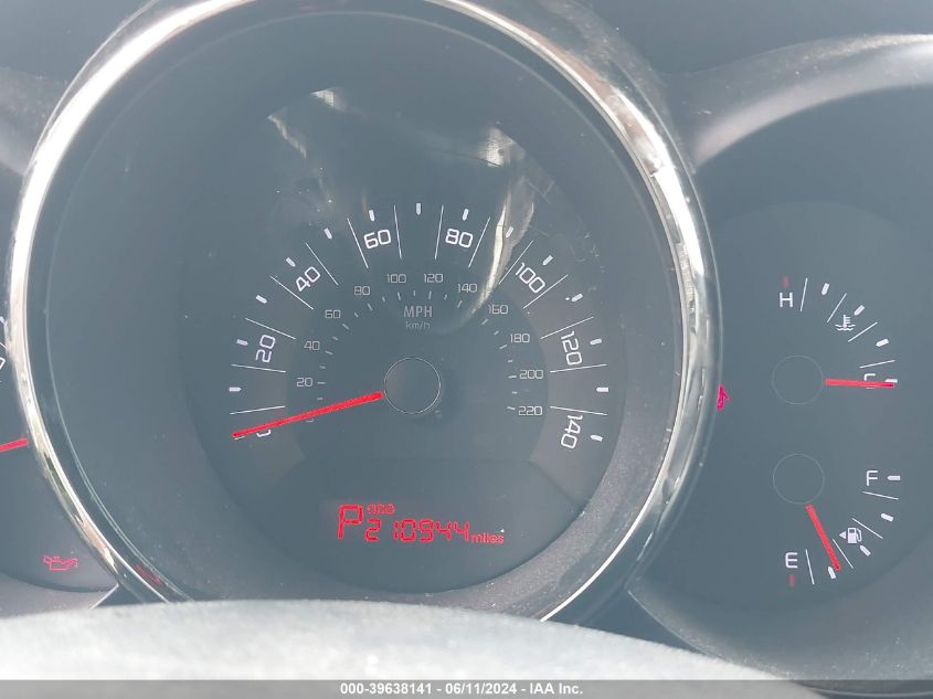 2011 Kia Soul + VIN: KNDJT2A27B7301916 Lot: 39638141