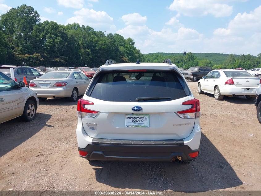 2024 Subaru Forester Premium VIN: JF2SKADC0RH490758 Lot: 39638224