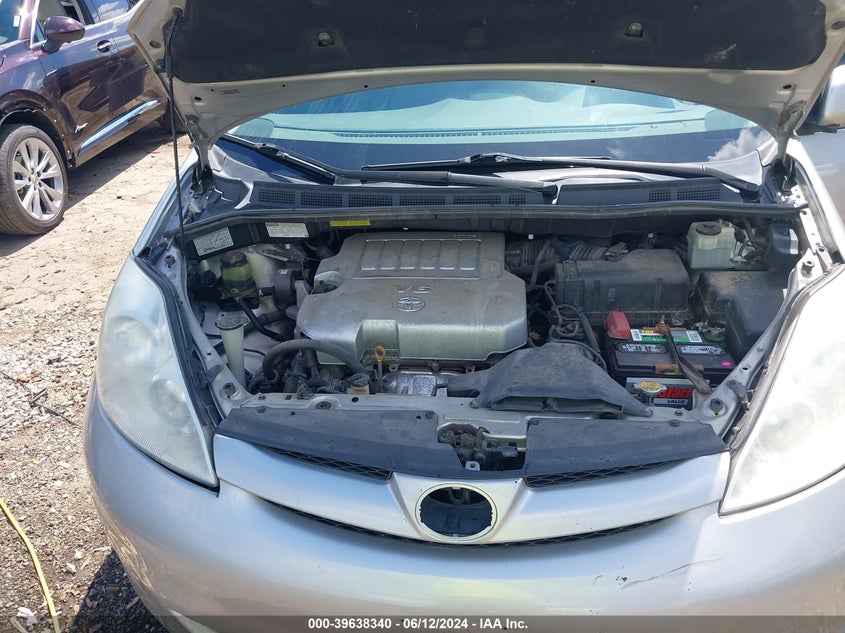 2010 Toyota Sienna Xle VIN: 5TDYK4CC5AS318172 Lot: 39638340